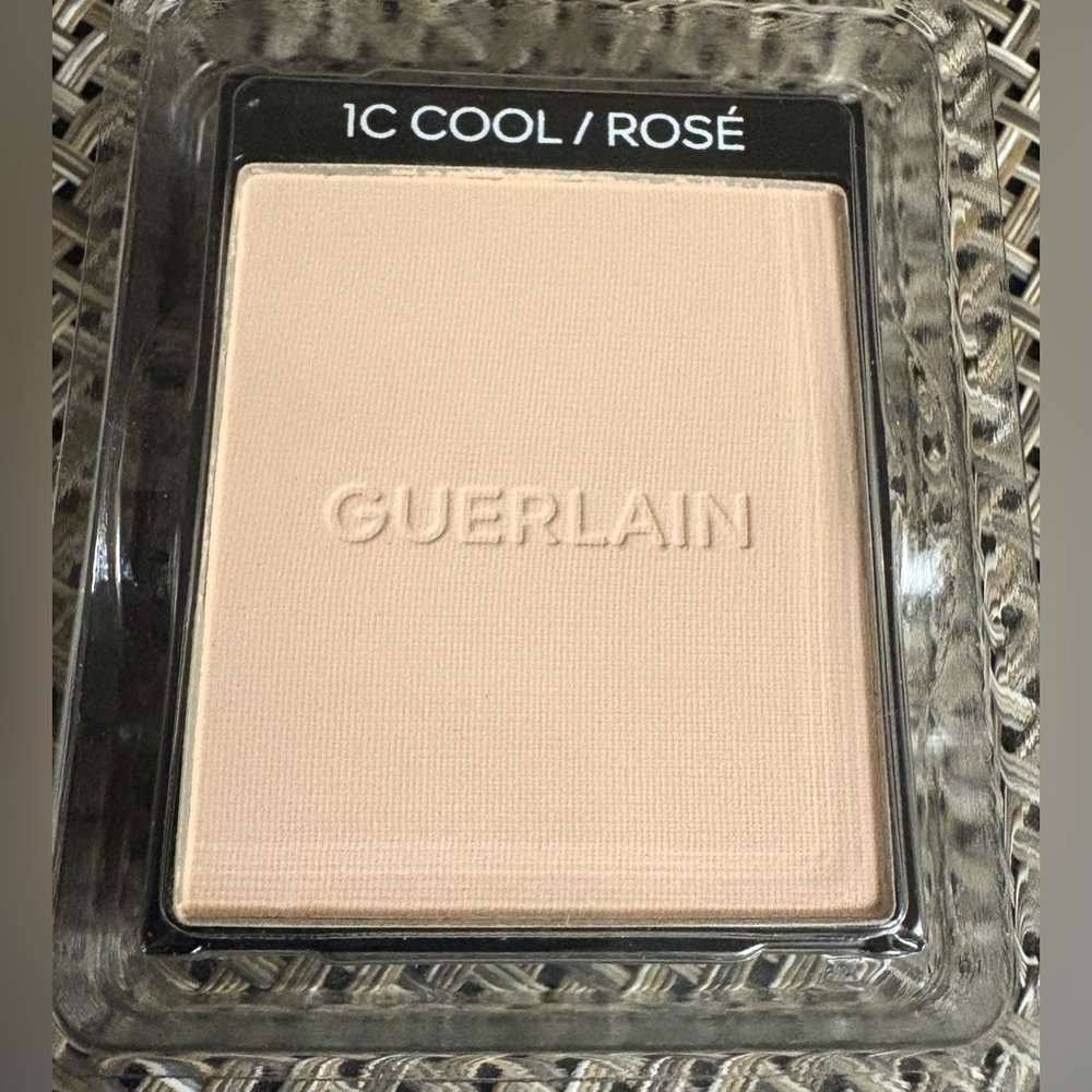 Guerlain Parure Gold Skin Control High Perfection Matte Foundation- REFILL
